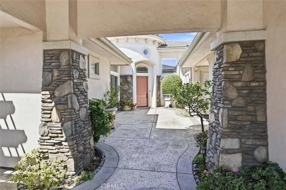 2298 Brant Street Arroyo Grande, CA 93420