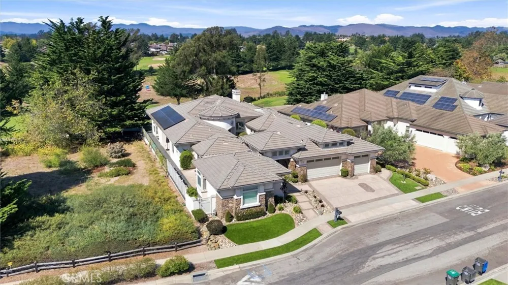 2298 Brant Street Arroyo Grande, CA 93420