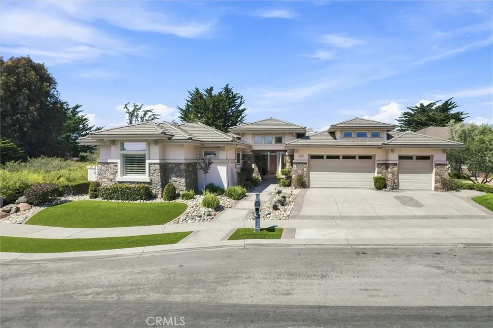 2298 Brant Street Arroyo Grande, CA 93420