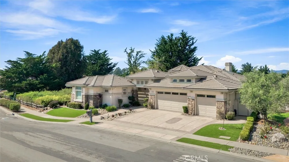 2298 Brant Street Arroyo Grande, CA 93420