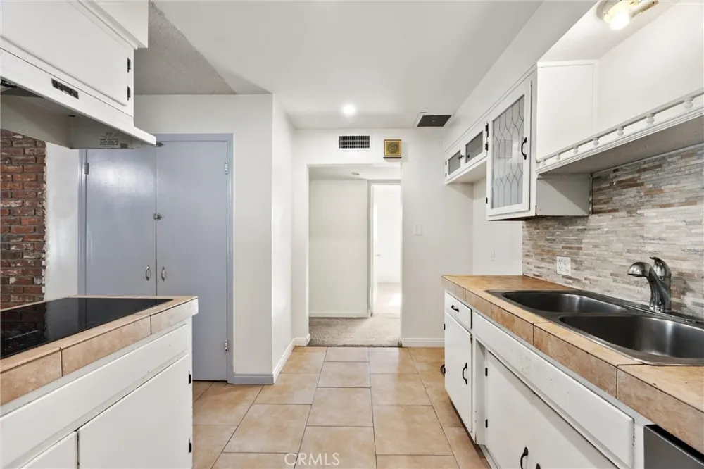 3717 Madrid Bakersfield, CA 93309