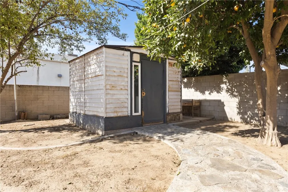 3717 Madrid Bakersfield, CA 93309
