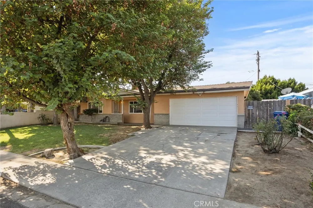 3717 Madrid Bakersfield, CA 93309