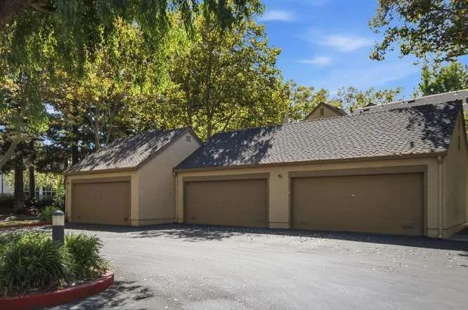 2049 Foxhall Loop San Jose, CA 95125