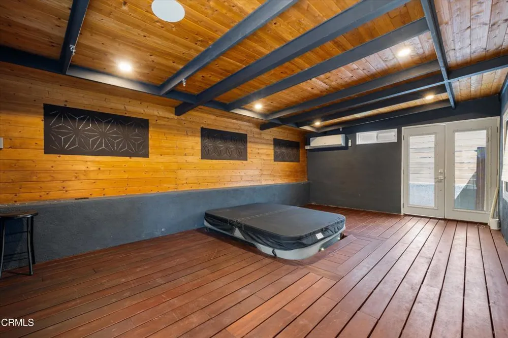 4915 Wiota Street Los Angeles, CA 90041