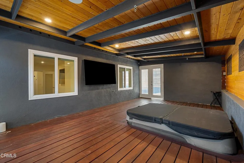 4915 Wiota Street Los Angeles, CA 90041