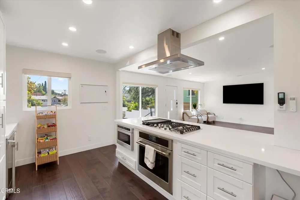 4915 Wiota Street Los Angeles, CA 90041