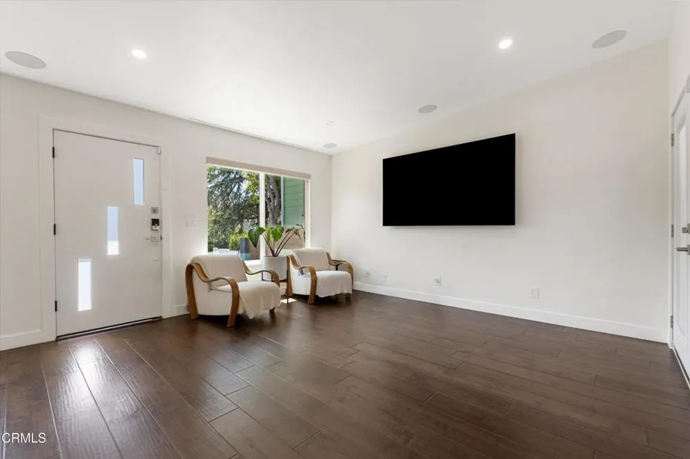 4915 Wiota Street Los Angeles, CA 90041