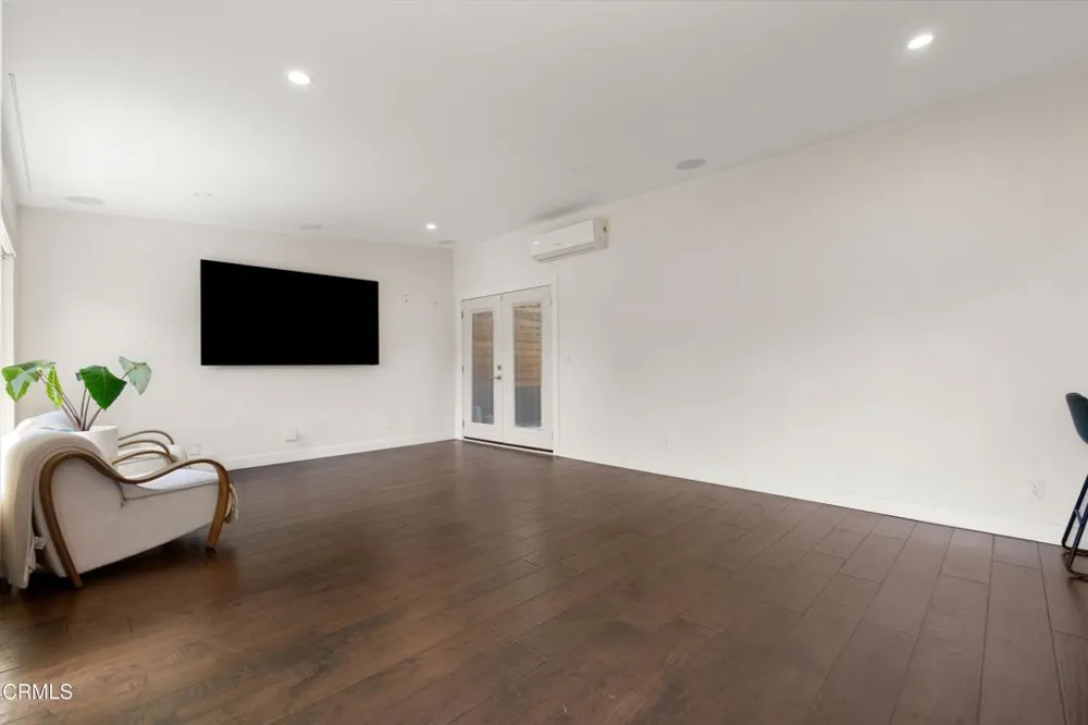 4915 Wiota Street Los Angeles, CA 90041
