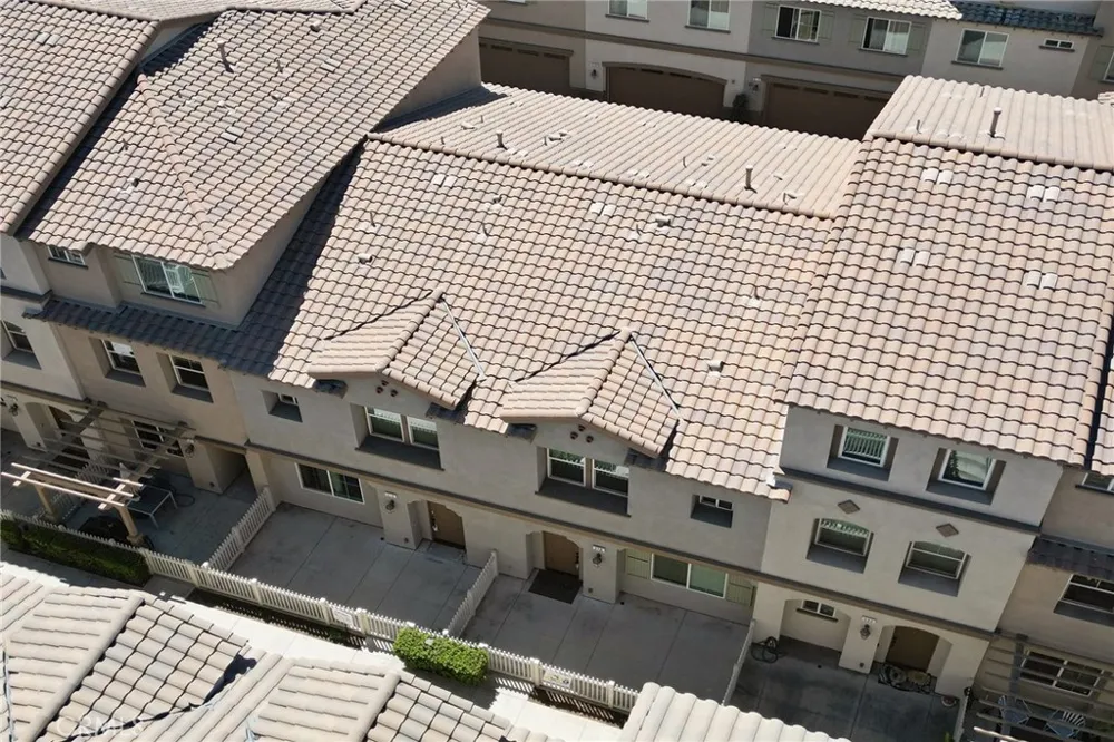318 Calvados Azusa, CA 91702