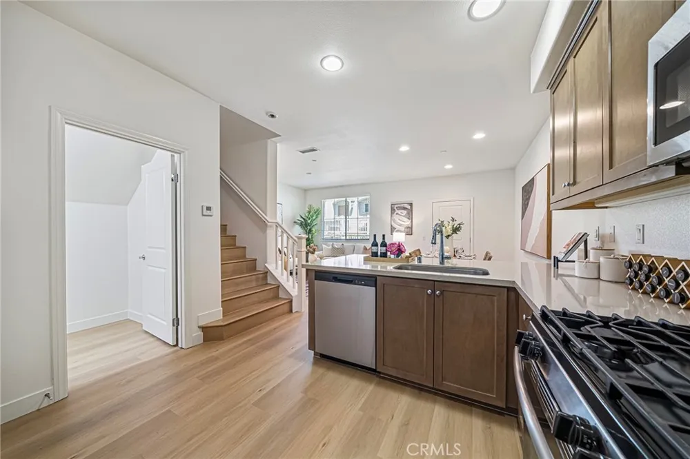 318 Calvados Azusa, CA 91702