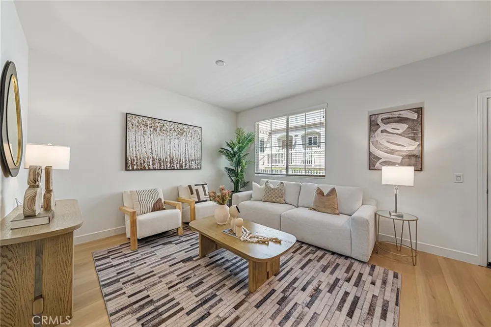 318 Calvados Azusa, CA 91702