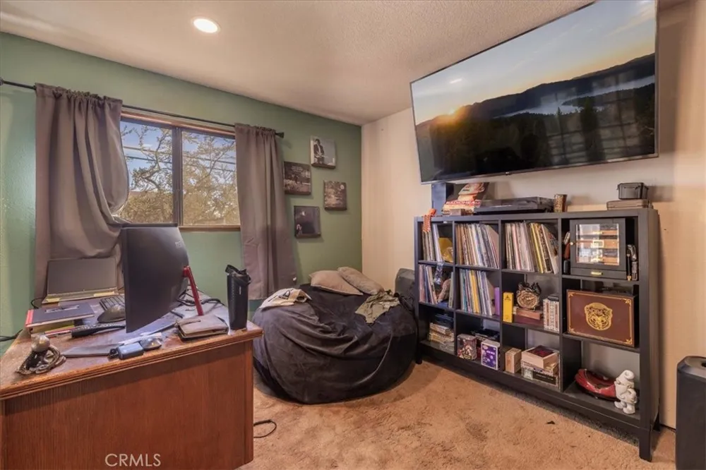 381 San Martin Big Bear City, CA 92314