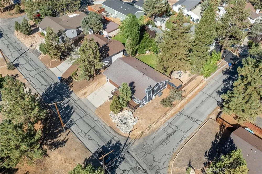 381 San Martin Big Bear City, CA 92314