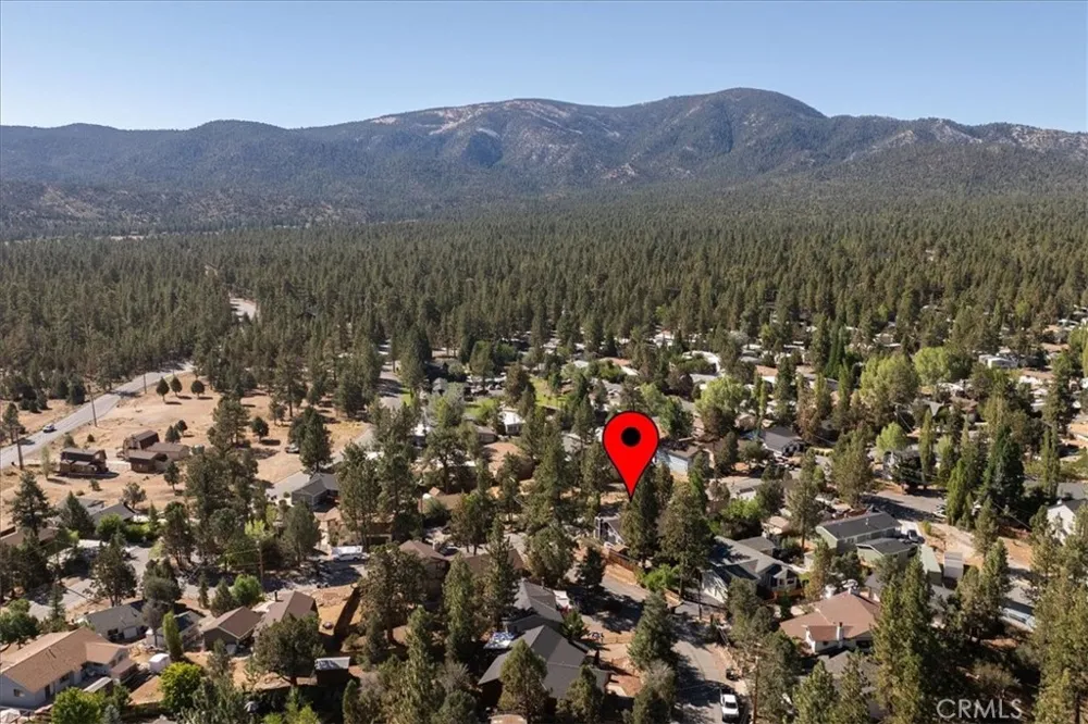 381 San Martin Big Bear City, CA 92314