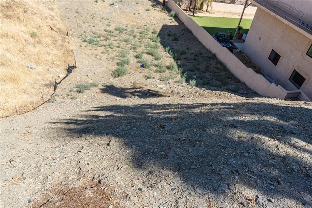 35302101 Vacation Drive Canyon Lake, CA 92587