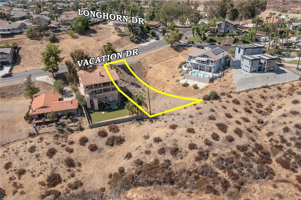 35302101 Vacation Drive Canyon Lake, CA 92587