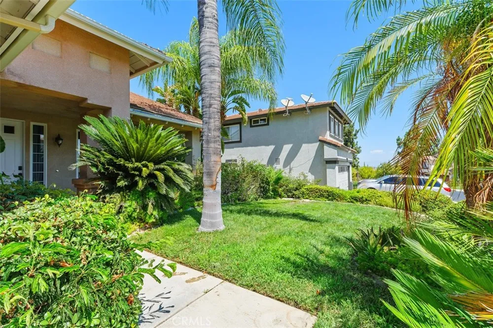 6 Corte Rivera Lake Elsinore, CA 92532