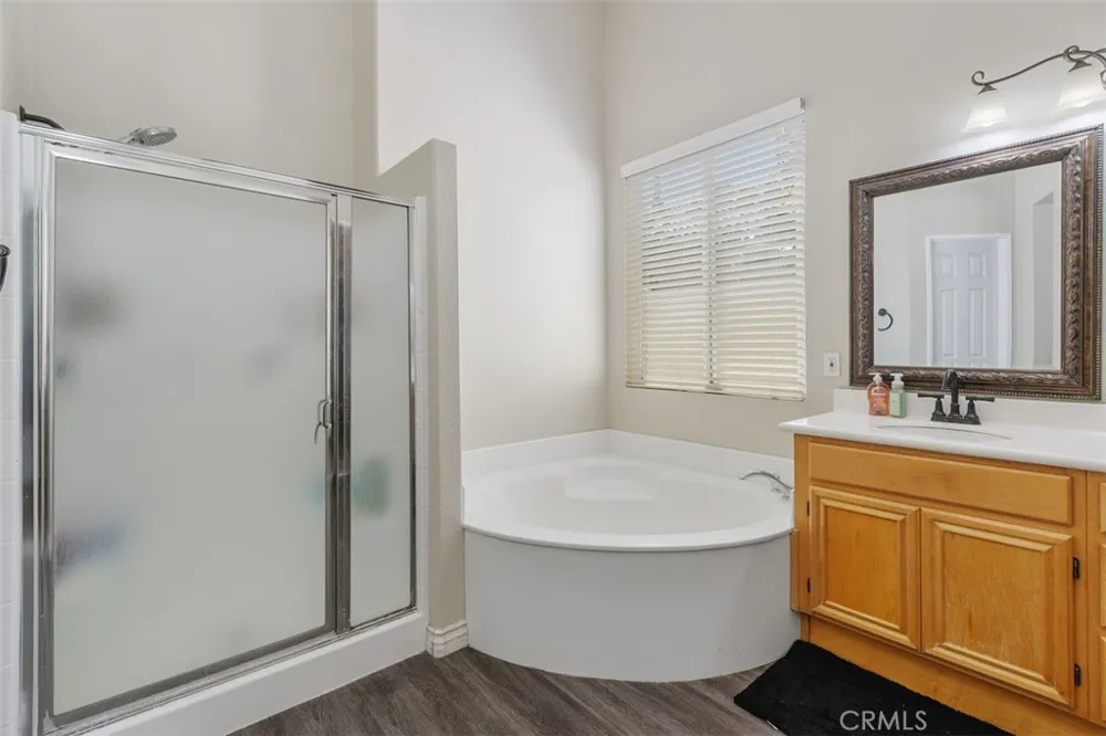 6 Corte Rivera Lake Elsinore, CA 92532