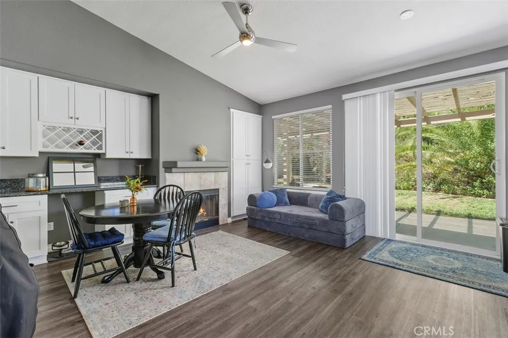 6 Corte Rivera Lake Elsinore, CA 92532