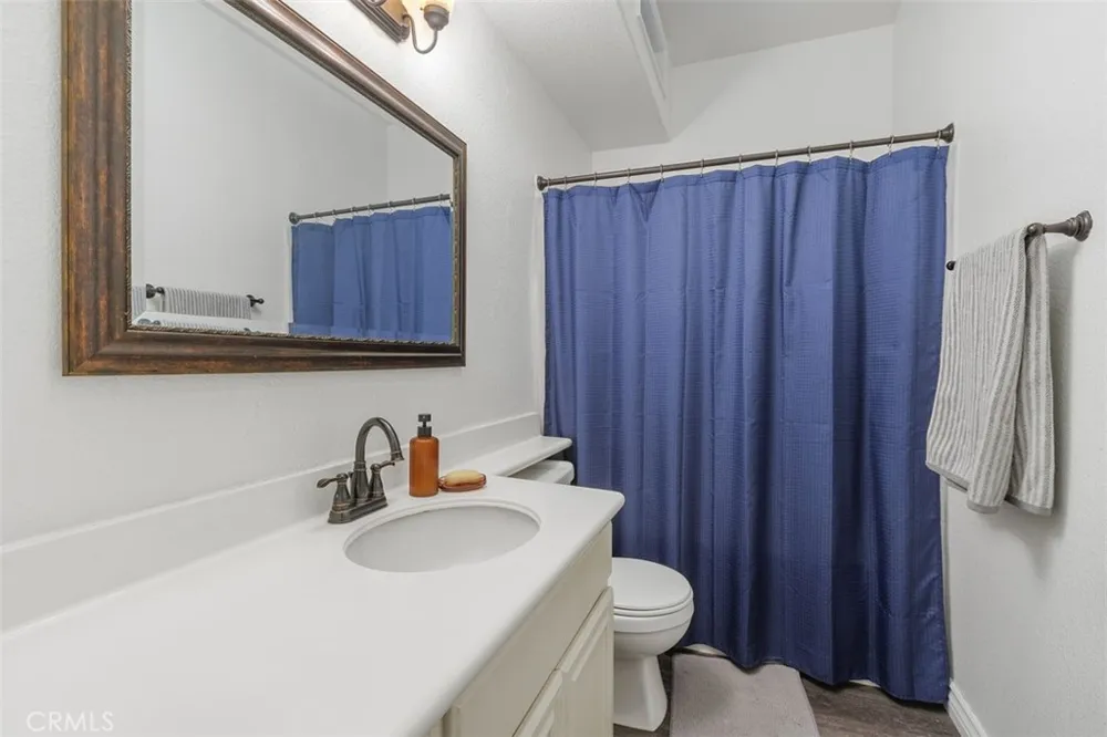 6 Corte Rivera Lake Elsinore, CA 92532