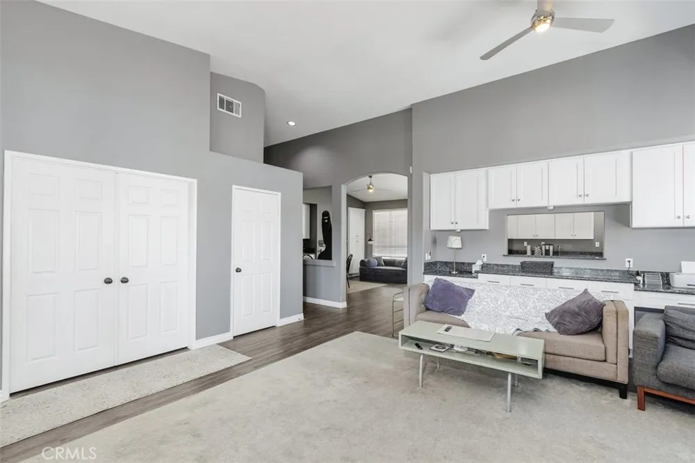 6 Corte Rivera Lake Elsinore, CA 92532
