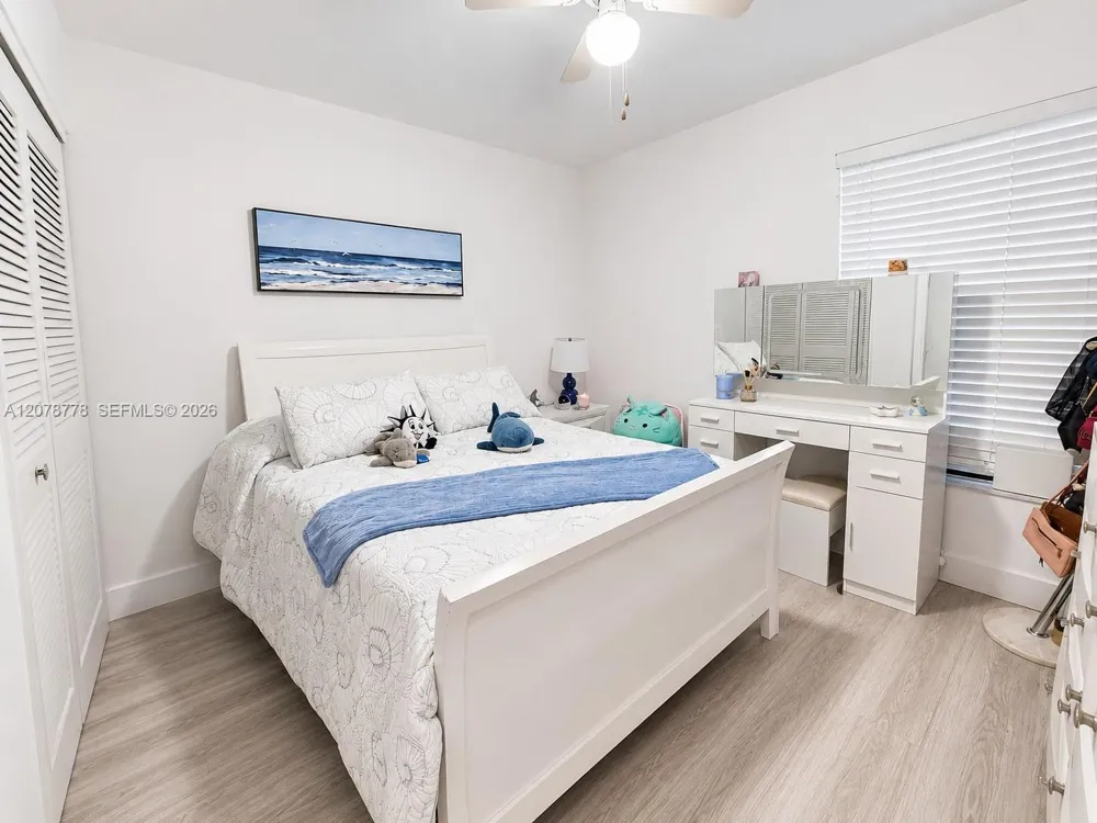 6922 SW 128th Pl Miami, FL 33183