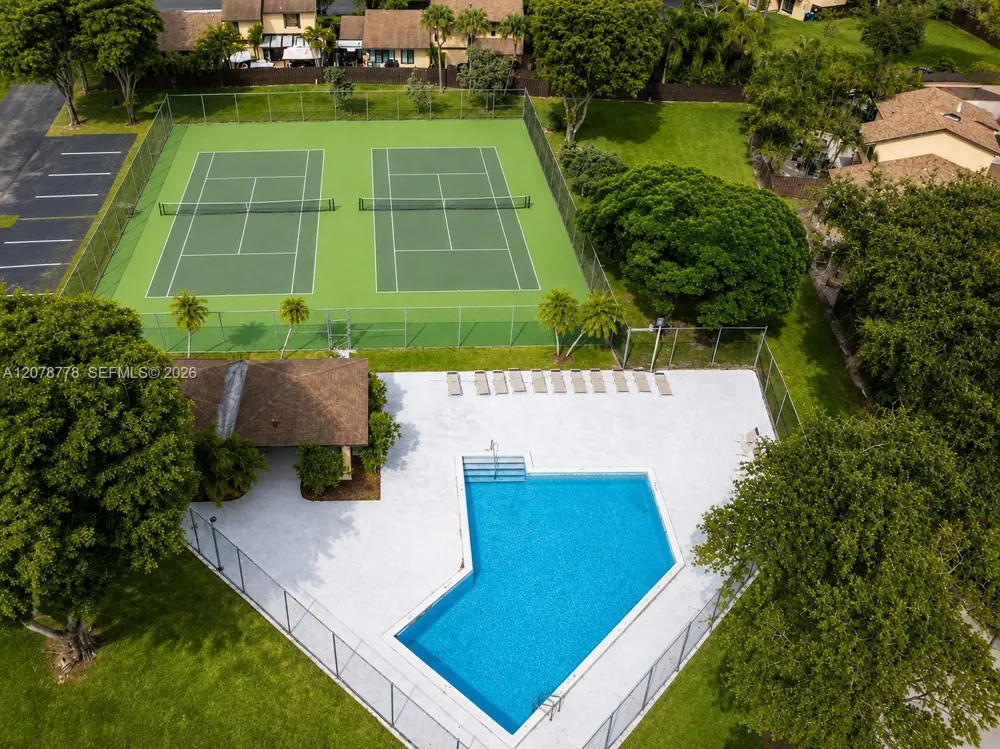 6922 SW 128th Pl Miami, FL 33183