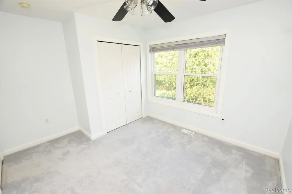 2182 Wiggins Road Fenton Charter Township, MI 48430
