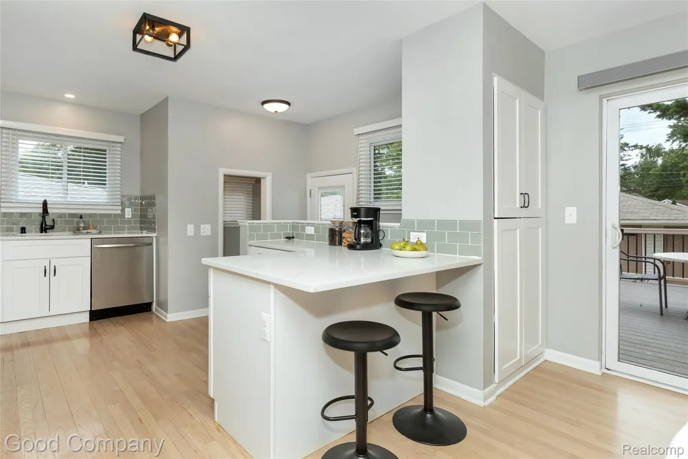 606 Magnolia Avenue Royal Oak City, MI 48073