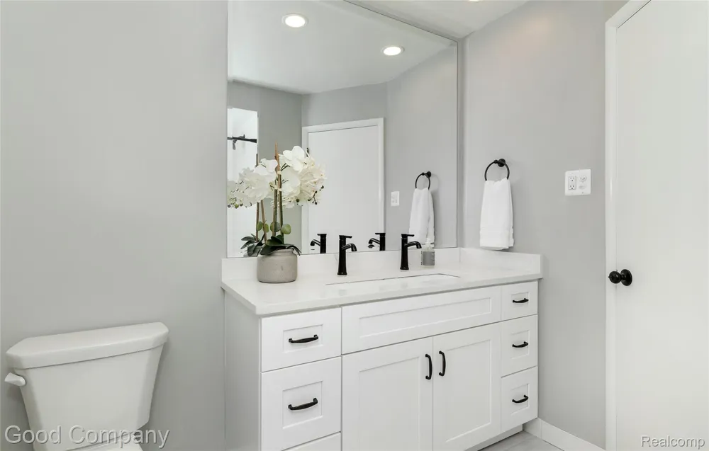 606 Magnolia Avenue Royal Oak City, MI 48073