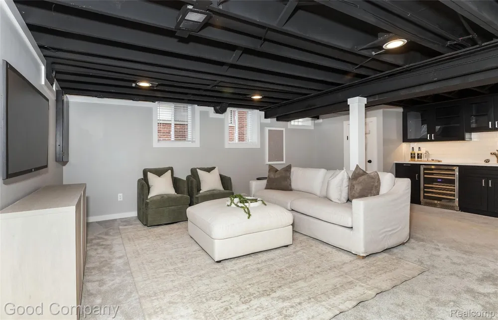 606 Magnolia Avenue Royal Oak City, MI 48073