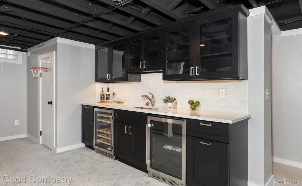 606 Magnolia Avenue Royal Oak City, MI 48073
