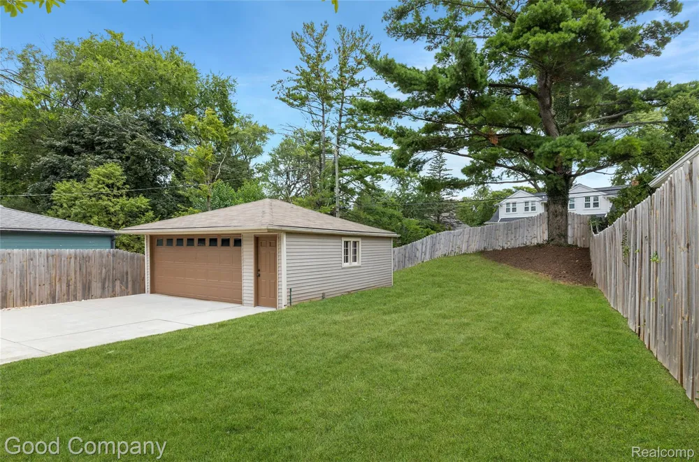 606 Magnolia Avenue Royal Oak City, MI 48073