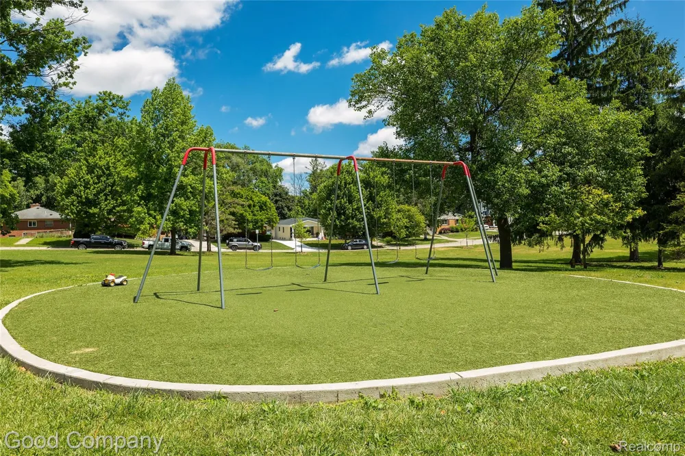 606 Magnolia Avenue Royal Oak City, MI 48073