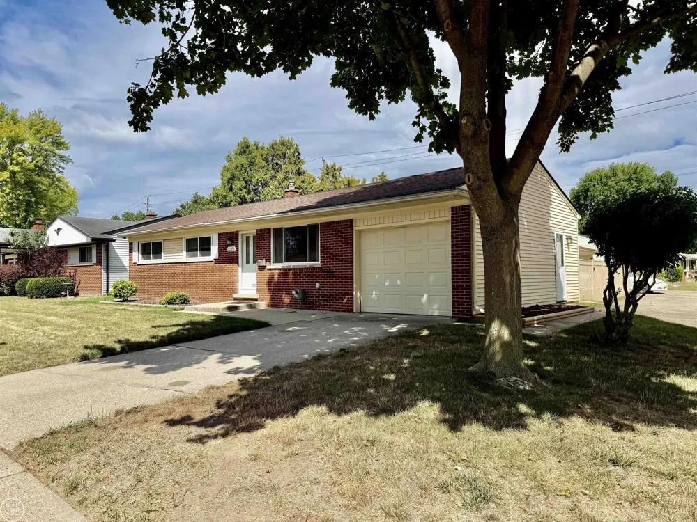 12591 Bender Street Sterling Heights City, MI 48313