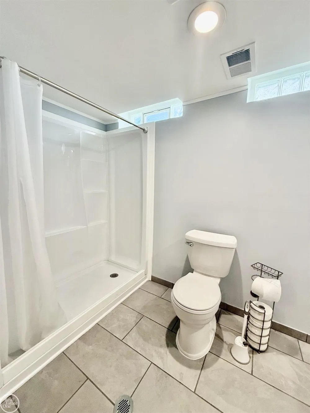 12591 Bender Street Sterling Heights City, MI 48313