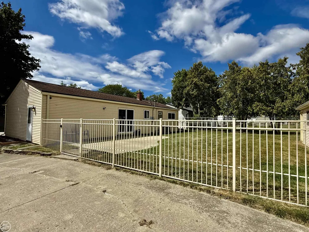 12591 Bender Street Sterling Heights City, MI 48313