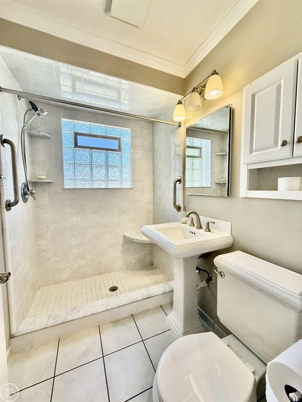 12591 Bender Street Sterling Heights City, MI 48313