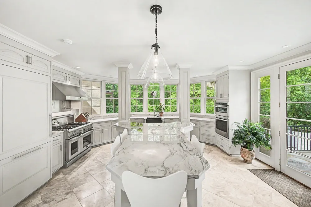 200 Brook Hollow Rd Nashville, TN 37205