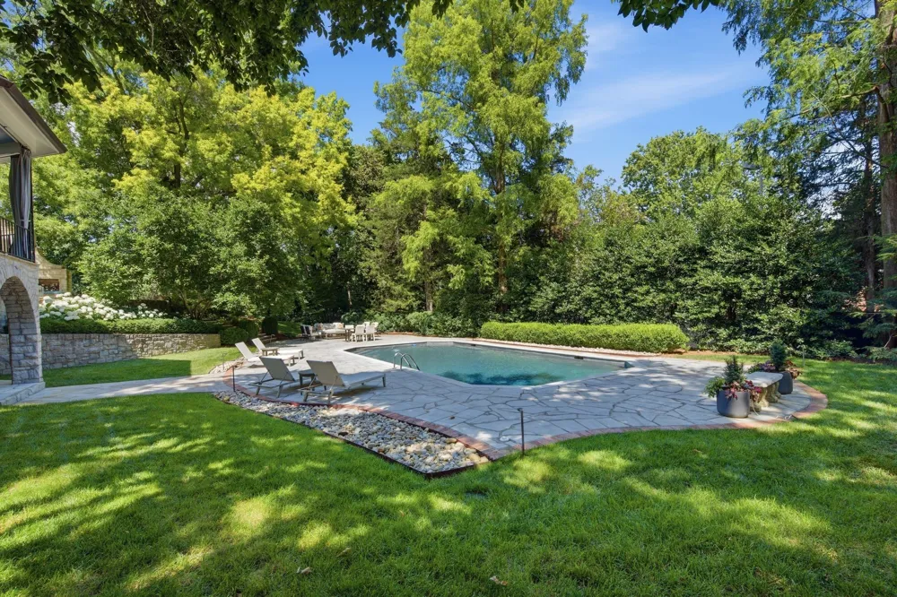200 Brook Hollow Rd Nashville, TN 37205
