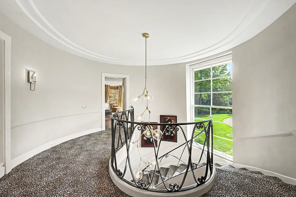 200 Brook Hollow Rd Nashville, TN 37205