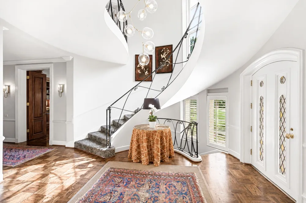 200 Brook Hollow Rd Nashville, TN 37205