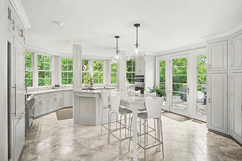 200 Brook Hollow Rd Nashville, TN 37205