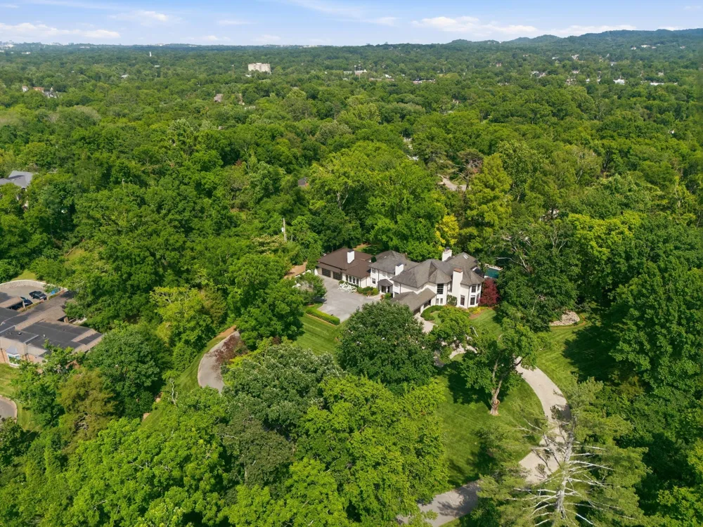 200 Brook Hollow Rd Nashville, TN 37205