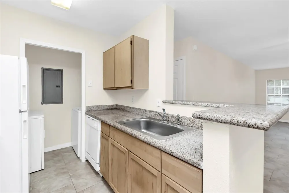 4328 S KIRKMAN ROAD #1311 Orlando, FL 32811