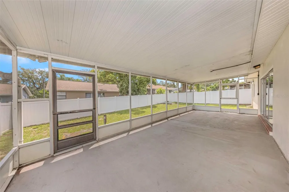 952 WICKS DRIVE Palm Harbor, FL 34684
