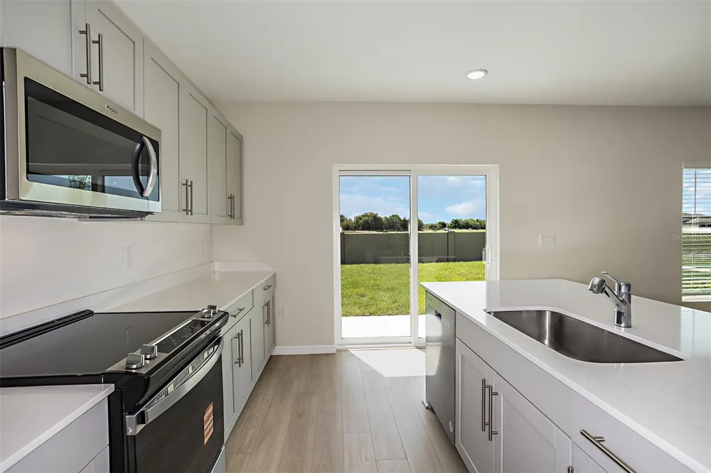 2151 LAWSON WAY Zephyrhills, FL 33541