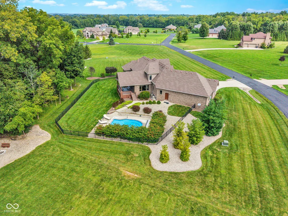 4202 Whitetail Woods Drive Bargersville, IN 46106