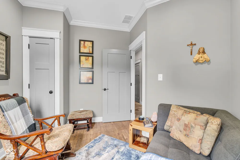 4202 Whitetail Woods Drive Bargersville, IN 46106